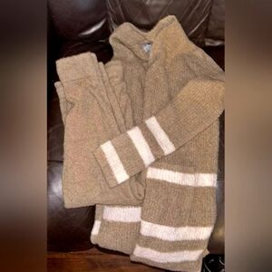 Express 2-piece Cardigan and leggings Matching Set Size Medium (NWOT)